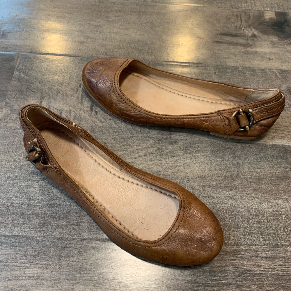 frye carson toggle ballet 8.5